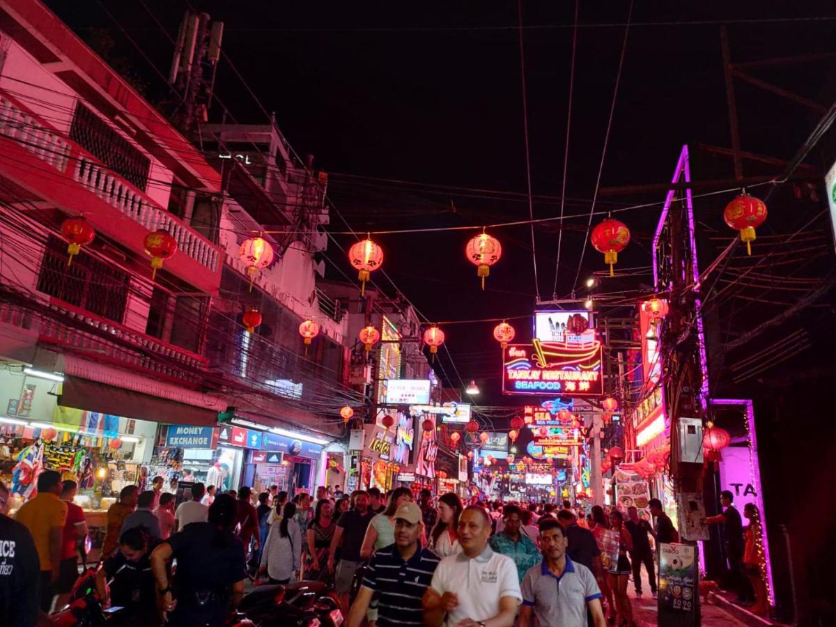 Walking Street Encore Hotel Pattaya Ngoại thất bức ảnh