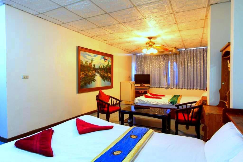 Walking Street Encore Hotel Pattaya Ngoại thất bức ảnh