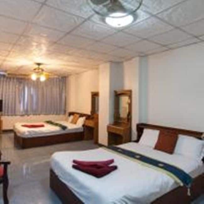 Walking Street Encore Hotel Pattaya Ngoại thất bức ảnh