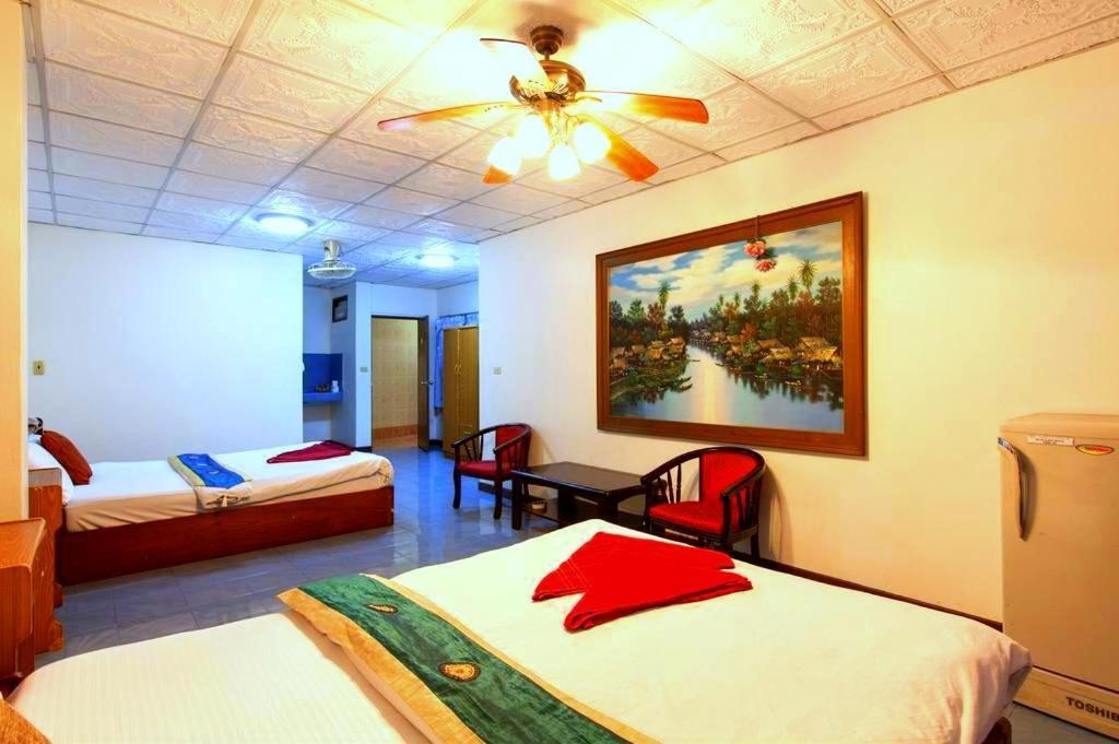 Walking Street Encore Hotel Pattaya Ngoại thất bức ảnh